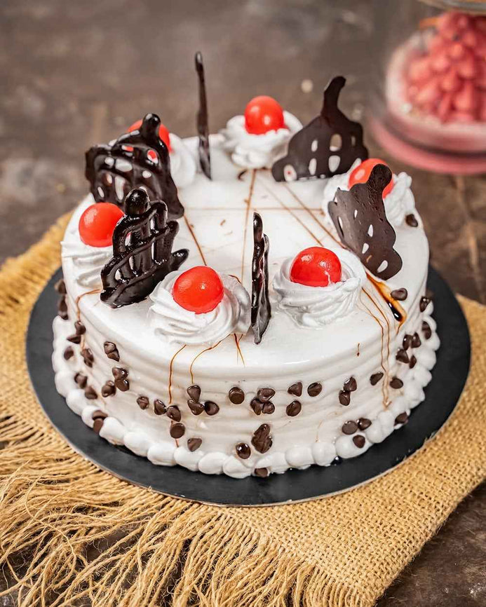 Choco Vanilla Cream Cake