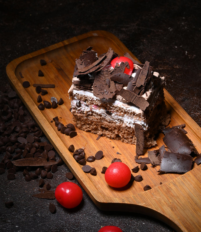 Black Forest 1Kg Eggless Cake � Online Order, COD & Home Delivery in Delhi  NCR